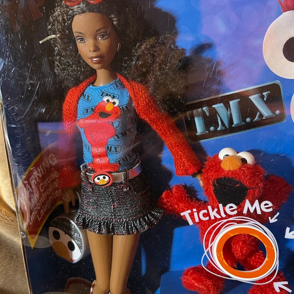 Vintage Barbie and Elmo in original box. Collector’s item. - Picture 11 of 11
